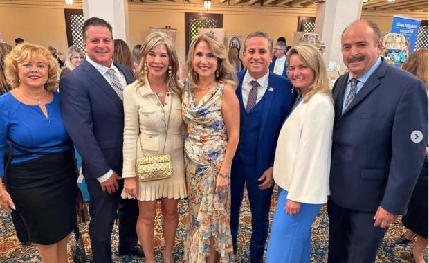 Impulsando a las Pequeñas Empresas en la Expo Viva Miami