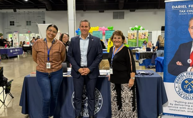 Recaudador de Impuestos del Condado de Miami-Dade Participa en la Feria de Recursos para Personas con Discapacidades en el Dade County Fair & Expo Center