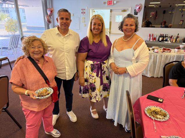fernandez-celebrating-mothers-day-with-residents.jpeg