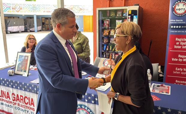 El Recaudador de Impuestos Dariel Fernandez Participa en el Foro "State of Black Miami 2026"
