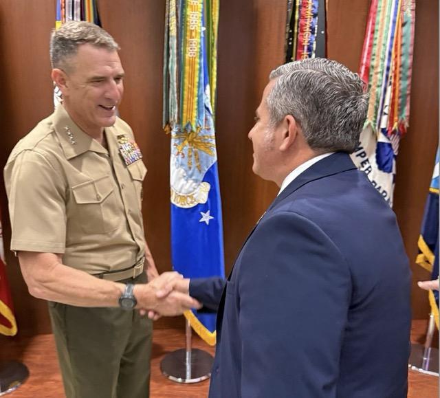 fernandez-with-commander-medium.jpeg