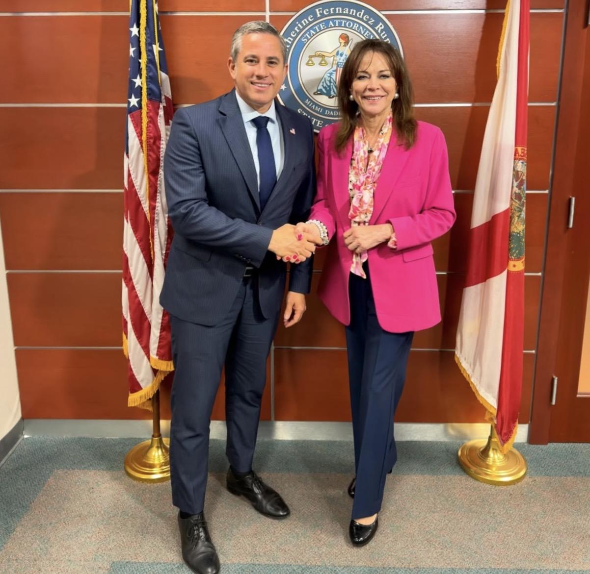fernandez-with-state-attorney-rundle.jpg