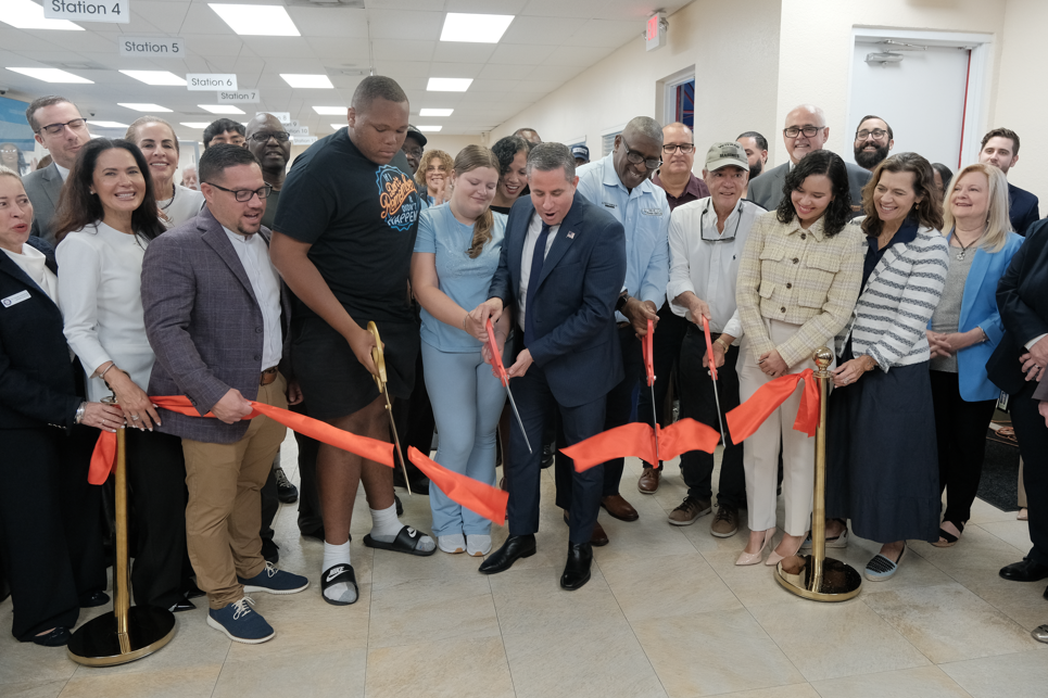 El Recaudador de Impuestos Dariel Fernandez Celebra la Inauguración Oficial de la Sucursal de Florida City, la Quinta Oficina del Recaudador de Impuestos en el Condado de Miami-Dade