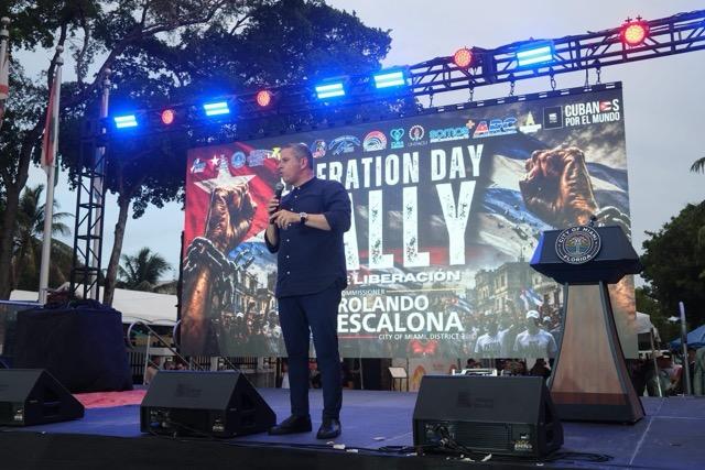july-11-rally-in-calle-ocho6.jpeg