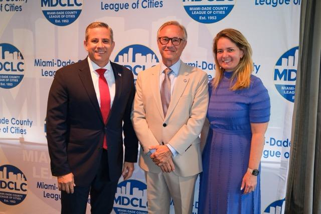 miami-dade-league-of-cities-back-to-school-event3.jpeg