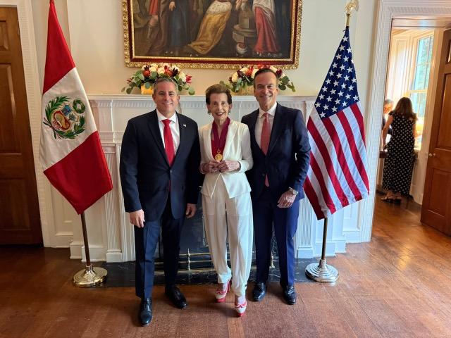 peru-independence-day-at-embassy12.jpeg