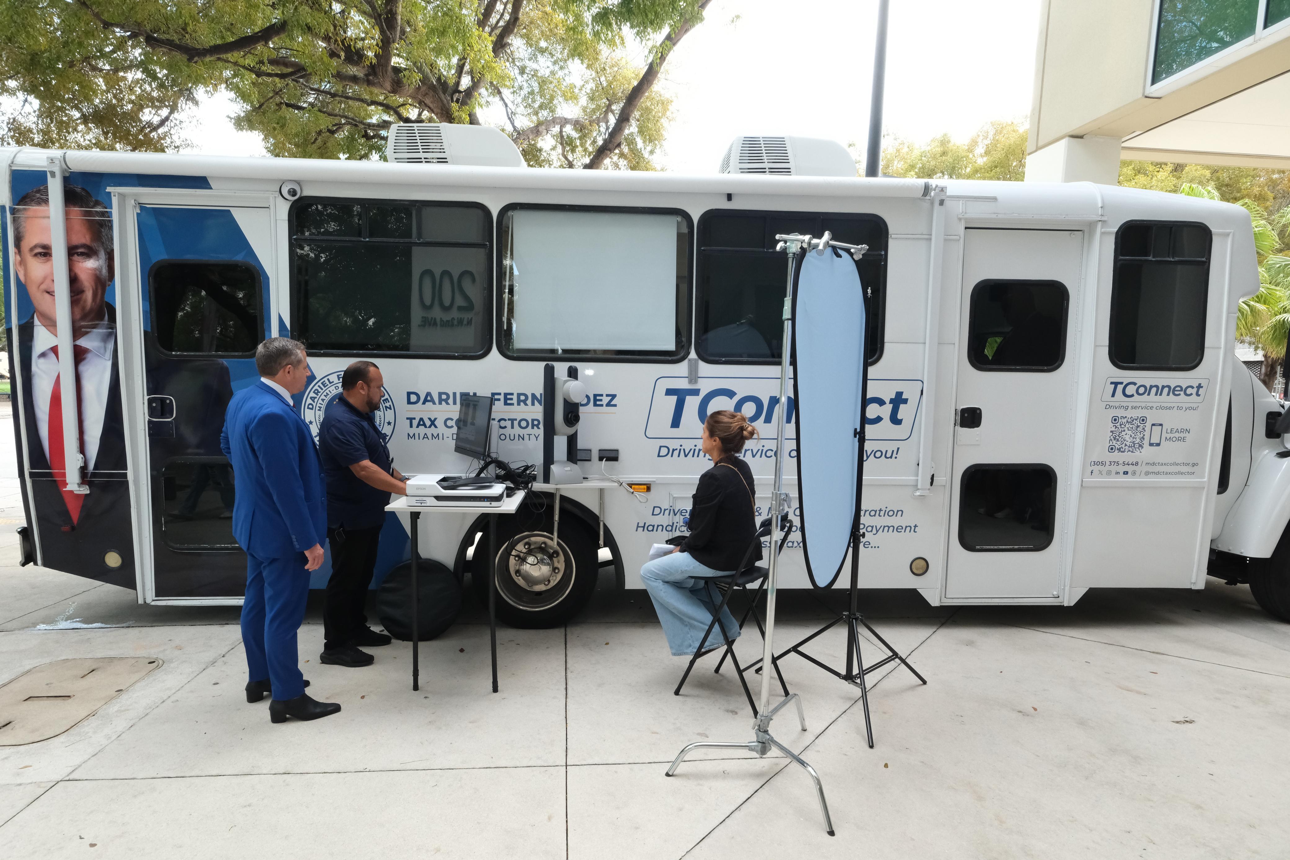 Miami-Dade Tax Collector Dariel Fernandez Ensured Continuity of Services Following Last Week’s Downtown Office Power Outage