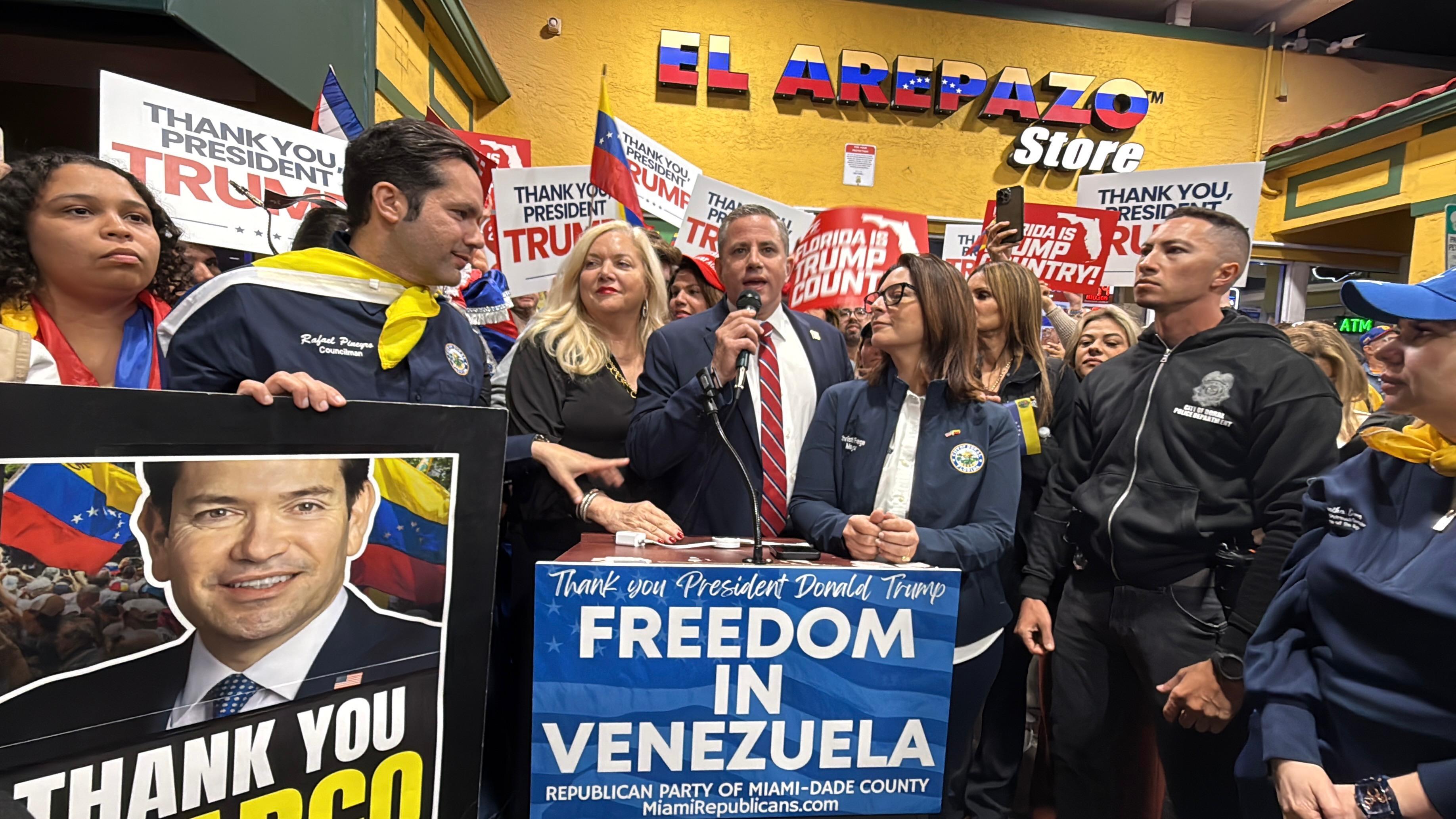 El Recaudador de Impuestos Dariel Fernandez Se Unió a Miles de Venezolanos en Todo Miami-Dade en Apoyo a una Venezuela Libre